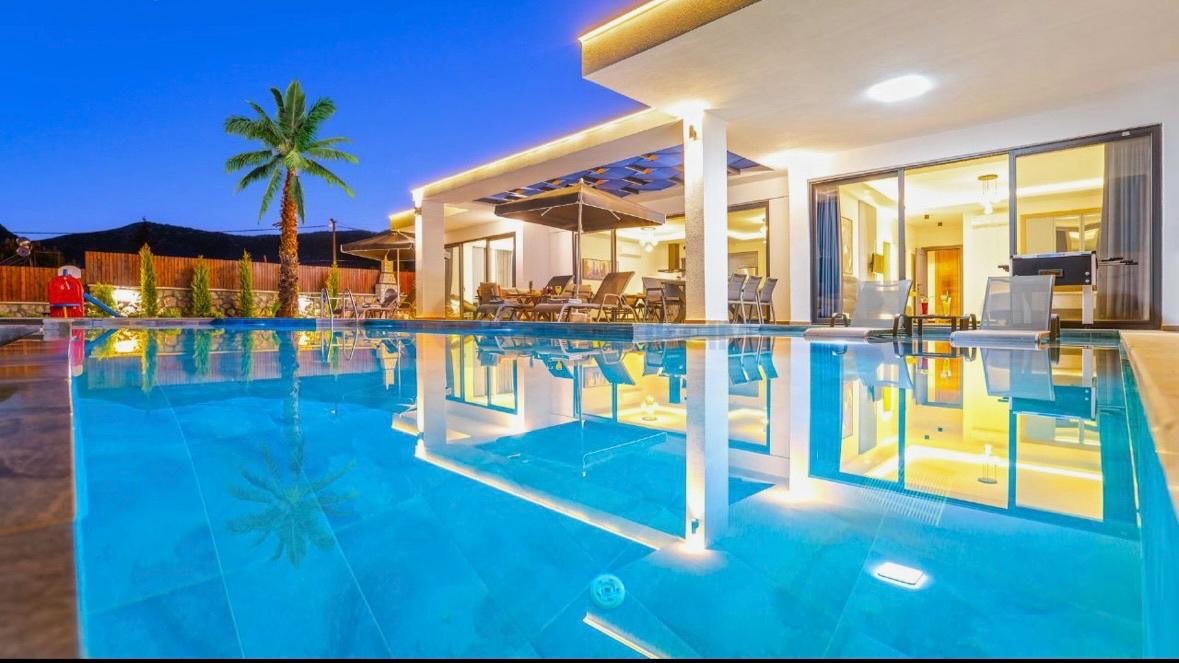 Zengrup - Club Begonvil Villa Ibiza