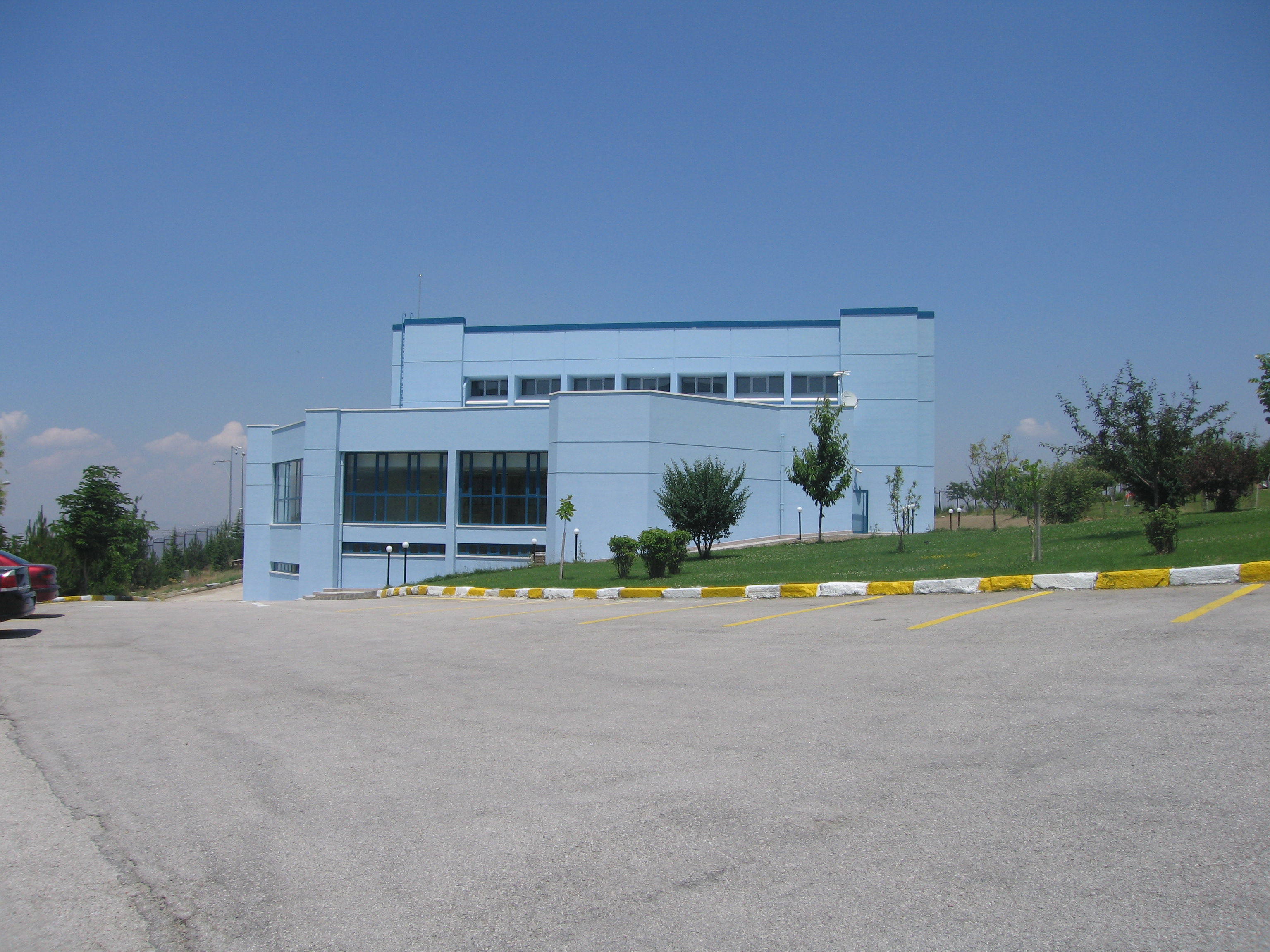 Zengrup Emniyet Genel Müdürlüğü Yıldız Kampüs Kapalı Spor Salonu